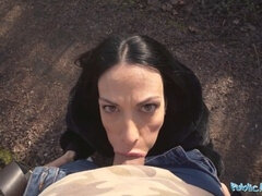 Grosse bite, Sucer une bite, Femme couguar, Éjaculer dans la bouche, Italienne, Mère que j'aimerais baiser, De plein air, Public