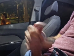 Enthousiasteling, Auto, Sperma shot, Aftrekken, Masturbatie, Openbaar, Roodharige vrouw, Alleen