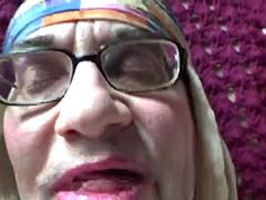 Enthousiasteling, Ladyboy, Rijpe lesbienne, Shemale, Alleen