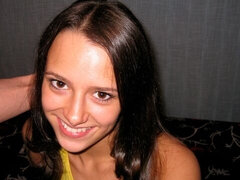 Enthousiasteling, Slaapkamer, Grote lul, Pijpbeurt, Bruinharig, Hondjeshouding, Natuurlijke tieten, Klein