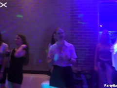 Dansant, Femelle, Groupe, Branlette thaïlandaise, Hard, Fête, Echangistes, Nénés