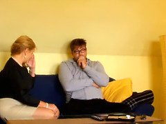 Enthousiasteling, Mooi, Pijpbeurt, Oudere vrouw, Vingeren, Handbeurt, Orgasme, Stiefmoeder