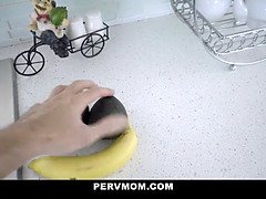 Morena, Semen en la boca, Hija, Hd, Madres para coger, Mamá, Hijo, Madrastra