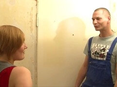 Enthousiasteling, Blond, Pijpbeurt, Stel, Sperma in mond, Huisvrouw