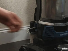 ぽっちゃり, デカパイ, フェラチオ, イマラチオ, バック, 顔射, ハードコア, 自然山雀