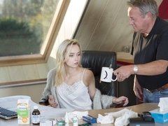 Blond, Pijpbeurt, Vingeren, Handbeurt, Zoenen, Likken, Kut duiken, Tieten likken