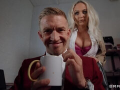 Grote kont, Grote lul, Grote mammen, Pijpbeurt, Hondjeshouding, Mager, Tiener, Tieten likken