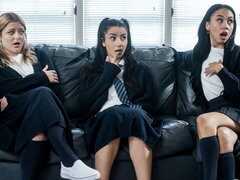 18 jahre, Grosser arsch, Grosser schwanz, Grosse titten, Blasen, Schwanz, Flotter vierer, Dürr