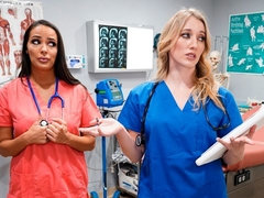 69, デカパイ, 茶髪の, 指いじり, キス, なめる, オナニー, ストリッピング