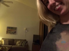 Enthousiasteling, Blond, Pijpbeurt, Sperma in gezicht, Vriendin, Gezichtspunt, Mager, Vibrator