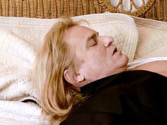 Rubia, Mamada, Atrapados, Papá, Pequeña, Anilingus, Adolescente, Boda