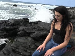 Leie, Strand, Grosse titten, Bikini, Braunhaarige, Freundin, Pov, Dusche