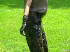 Rubia, Pelea de gatas, Guantes, Desnudo, Al aire libre, Satén, Mojado, Lucha