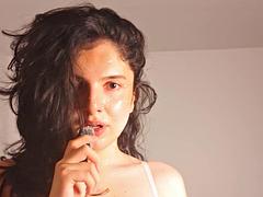 Dominant Beauty Elizabeth Stewart Teases Dirty Before Face Fucking
