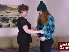 Gros seins, Fétiche, Jeux, Lunettes, Hd, Lesbienne, Dénudage, Allumeuse