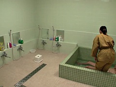 Asiatisch, Tussi, Hardcore, Hotel, Japanische massage, Hausmädchen, Dusche, Titten