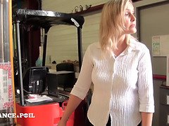 Mature french cougar in warehouse porno porn desire