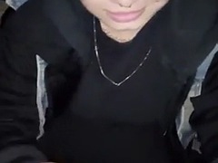 Enthousiasteling, Grote lul, Grote mammen, Sperma shot, Handbeurt, Hardcore, Tiener, Trein