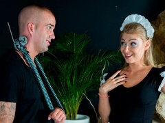 Culo grande, Verga grande, Rubia, Mamada, Flexible, Mucama, Flaco, Adolescente