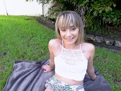 Amateur, Rubia, Mamada, Corridas, Linda, Al aire libre, Pov, Adolescente