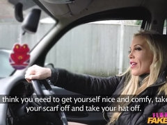 Amateur, Sucer une bite, Voiture, Gode, En levrette, Femelle, Bâillonner, Masturbation