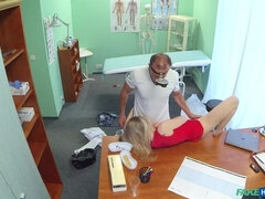 Leie, Blasen, Hundestellung, Krankenschwester, Büro, Muschi, Uniform, Spanner