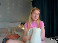 18 jahre, Blondine, Natürlich, Natürlichen titten, Zierlich, Solo, Jungendliche (18+), Netzkamera