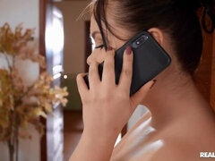 In den arsch, Grosser arsch, Grosse titten, Schwarz, Blondine, Aufs gesicht abspritzen, Hd, Flotter dreier