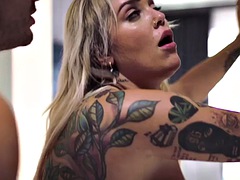 Chica, Tetas grandes, Rubia, Novio, Tetona, Perforación, Montar, Tatuaje