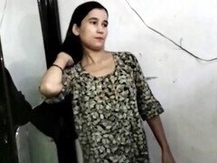 18 jaar, Enthousiasteling, Tante, Biseksueel, Hardcore, Huisgemaakt, Indisch, Kut duiken