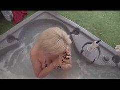 Mamada, Cfnm, Ama de casa, Desnudo, Desnudo, Orgasmo, Madrastra, Calientapollas