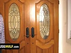 Americano, Culo grande, Verga grande, Tetas grandes, Hablar sucio, Madres para coger, Desnudo, Hijo