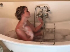 Жопа, Большая жопа, Большой член, Грудастые, Измена, Ласковые ручки, Крошечные, Униформа