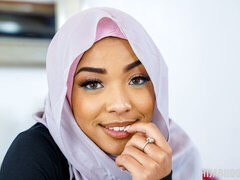 Culo grande, Tetas grandes, Mamada, Estilo perrito, Peludo, Lamidas, Flaco, Adolescente