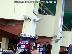 Amateur, Sucer une bite, Brunette brune, Couple, Hd, Masturbation, Public, Réalité