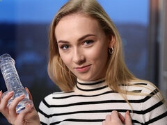 18 jaar, Grote mammen, Blond, Seksspeelgoed, Vingeren, Mager, Strippen, Tiener