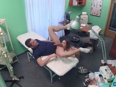 Grosse titten, Hundestellung, Fetisch, Fingern, Krankenschwester, Büro, Arsch lecken, Hintern versohlen