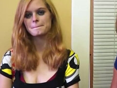 Enthousiasteling, Zwart, Blond, Fetisj, Geschoren, Zuigen, Tiener, Trio