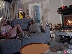 Красотки, Большая жопа, Грудастые, Секс без цензуры, Лизание, Милф, Натуральные сиськи, Киски