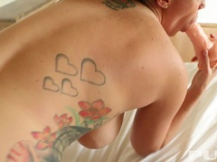 デカ尻, デカパイ, 茶髪の, 指いじり, オナニー