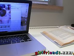 Blondine, Freundin, Hd, Küssen, Lesbisch, Lecken, Büro, Sohn
