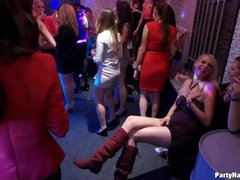 素人, ブロンド, フェラチオ, 衣服着たままセックス, 気狂い, 女, ストッキング, フェラする