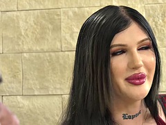 Anal, Tetas grandes, Negro, Corridas faciales, Interracial, Perforación, Transexual, Tetas