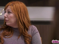 Asiatique, Gros cul, Noire, Face assise, Embrassement, Lesbienne, Chatte, Nénés