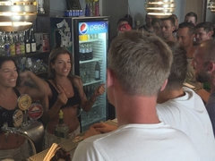 フェラチオ, ダブル開発, 手コキする, オージー, ピアス, ストリッピング, ティーン, 双子