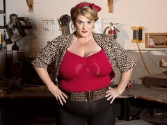 Culo grande, Rubia, Gordita, Penetracion con dedos, Masturbación, Tetas naturales, Coño, Solo