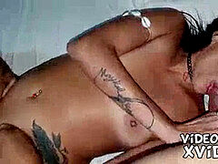 Pijpbeurt, Bruinharig, Latijnse vrouw, Trio, Tieten likken