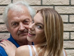 Blonde, Sucer une bite, Queue, Doigter, Branlette thaïlandaise, Rasée, Maigrichonne, Adolescente