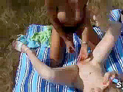 Leie, Französisch, Reif, Milf, Im freien, Strapon, Flotter dreier, Spanner