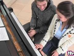 Bruinharig, Hd, Lerarin, Tiener